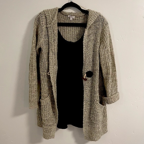 Hooded Houndstooth Clasp Cardigan - Picture 12 of 12